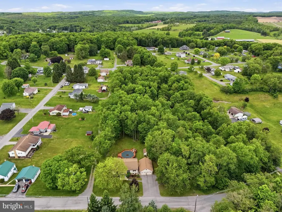 412 Sue St, Houtzdale, PA 16651 - #2