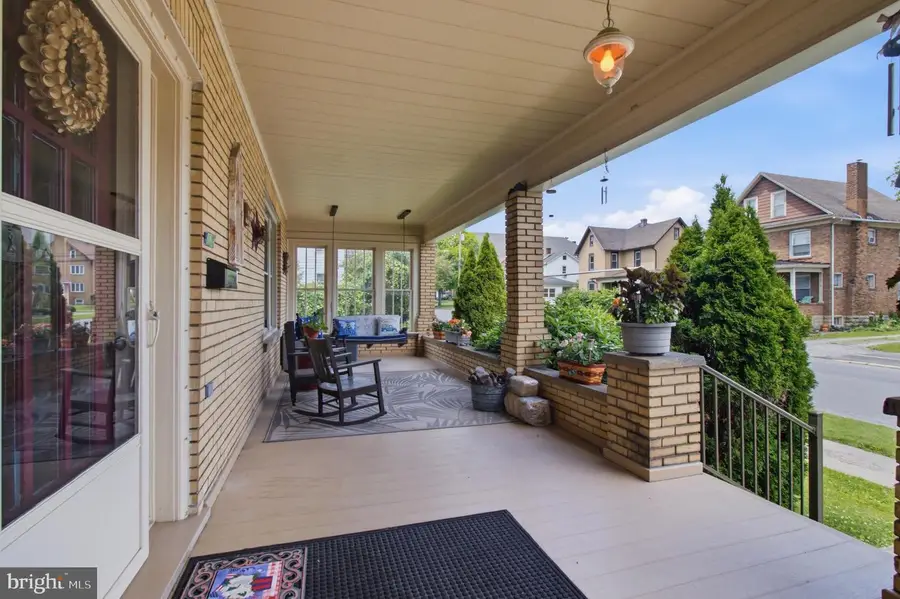 302 Nichols St, Clearfield, PA 16830 - #3