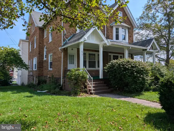 627 Turnpike Ave, CLEARFIELD, PA 16830