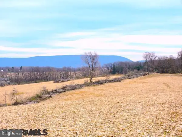 147 Kradel Ln, STATE COLLEGE, PA 16803