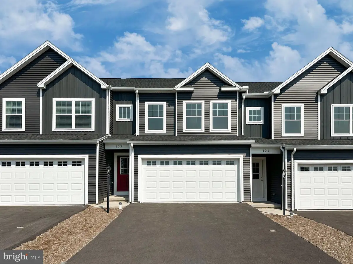 133 Dolomite Dr, Port Matilda, PA 16870 - Image #1