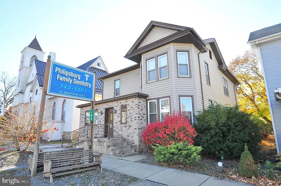 109 & 109b N Centre St, Philipsburg, PA 16866 - Image #2