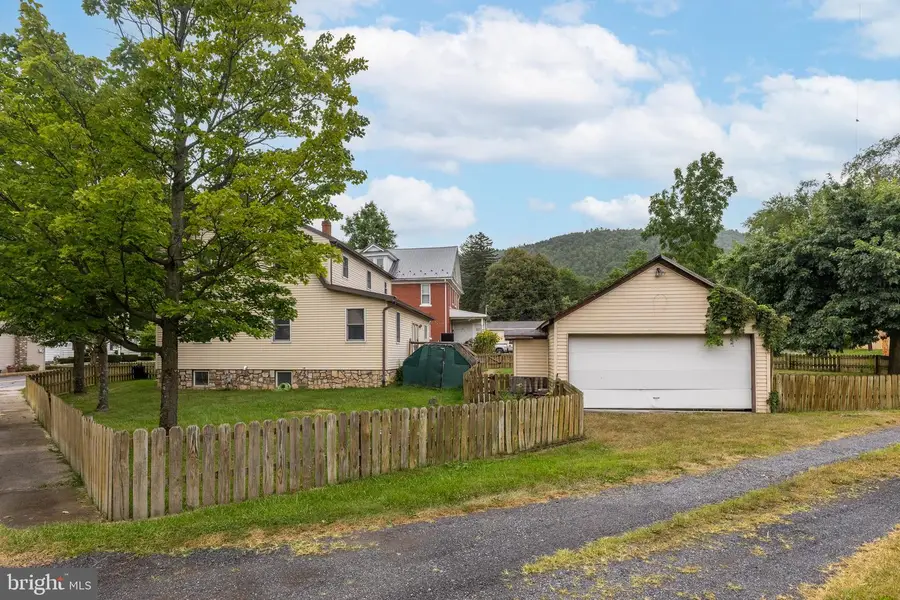 282 S Main St, Pleasant Gap, PA 16823 - Image #3