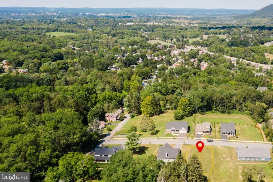 146 Emma Ct, Boalsburg, PA 16827 - Image #3