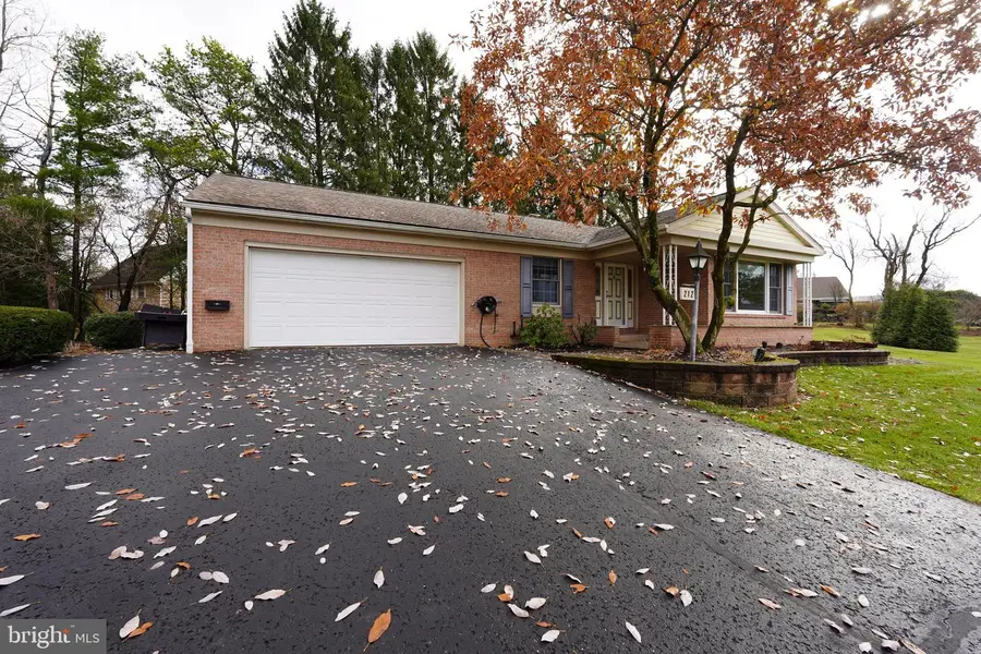212 Seneca Cir, State College, PA 16801 - Image #2