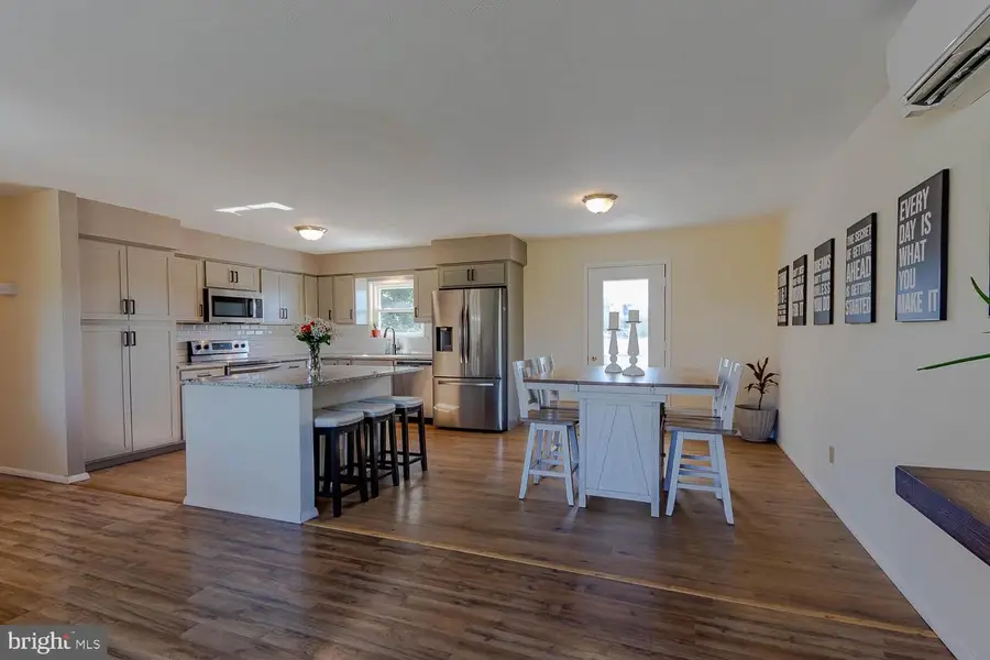 335 Gerald St, State College, PA 16801 - Image #2