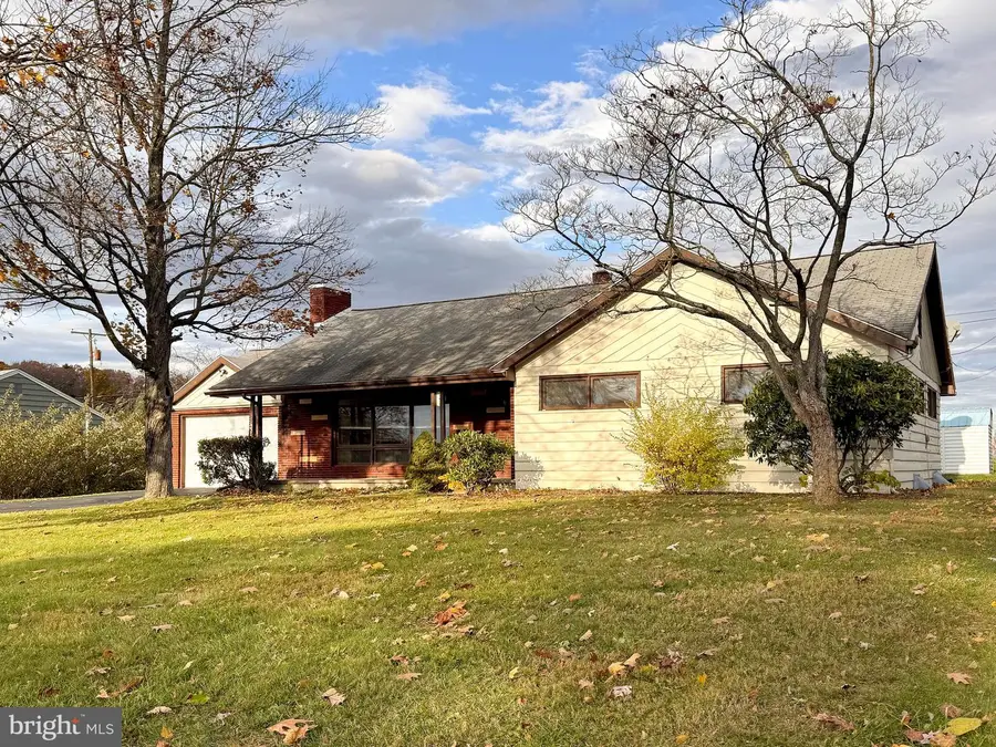 1457 Curtin St, State College, PA 16803 - Image #3