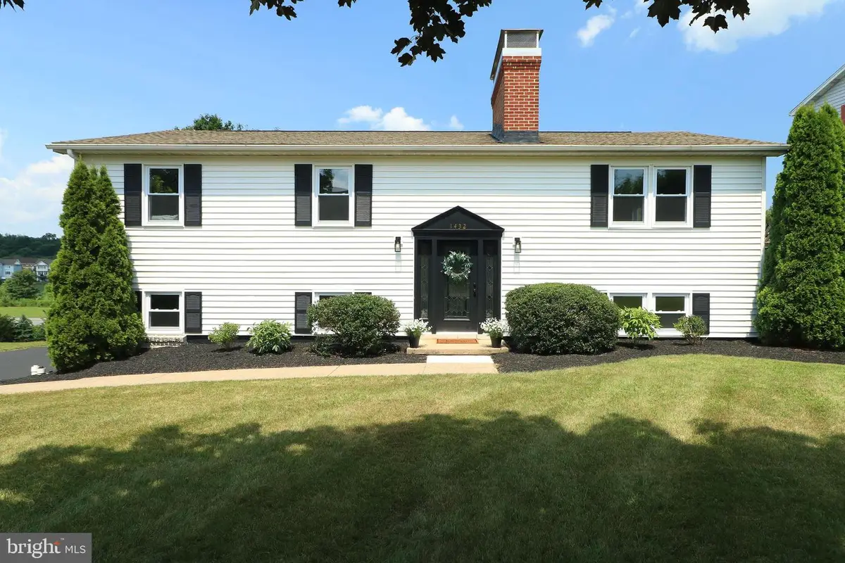 1432 Willowbrook Dr, Boalsburg, PA 16827 - #1