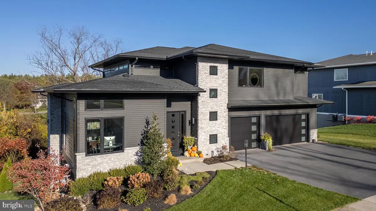 229 Ivy Hill Dr, State College, PA 16801 - Image #1