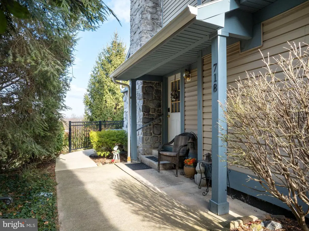 718 Tussey Ln, State College, PA 16801 - Image #1