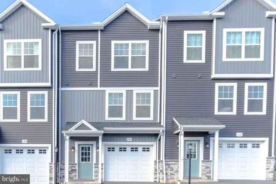 120 Highpoint Park Dr, Pleasant Gap, PA 16823 - Image #2