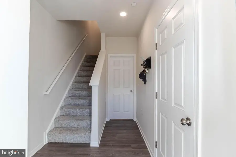 120 Highpoint Park Dr, Pleasant Gap, PA 16823 - Image #3