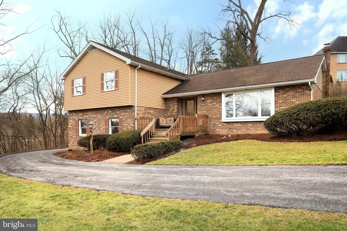 1359 Sandpiper Dr, State College, PA 16801 - Image #1