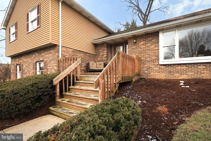 1359 Sandpiper Dr, State College, PA 16801 - Image #3