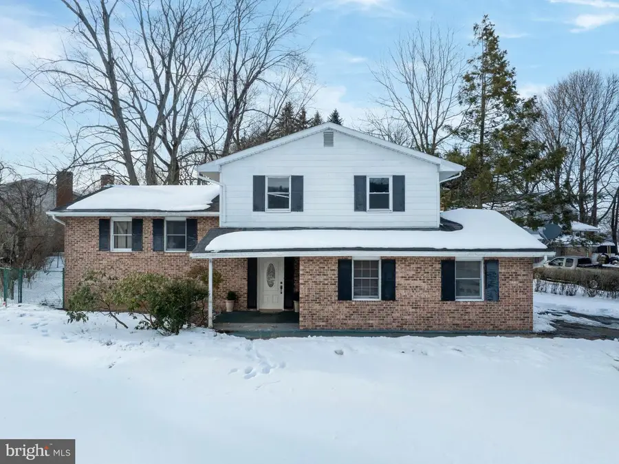 341 Koebner Cir, State College, PA 16801 - #2