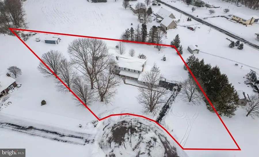 315 Debi Dr, Bellefonte, PA 16823 - Image #2