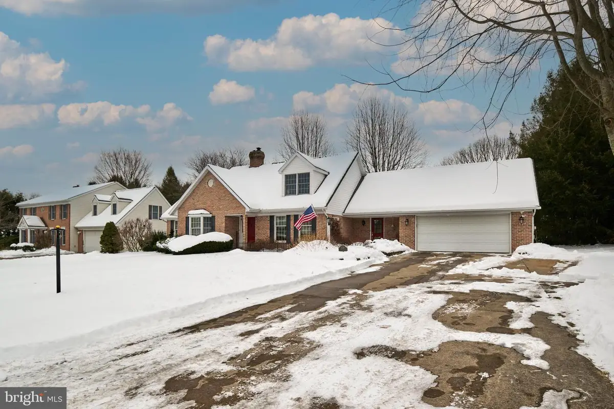 1736 Cambridge Dr, State College, PA 16803 - Image #1