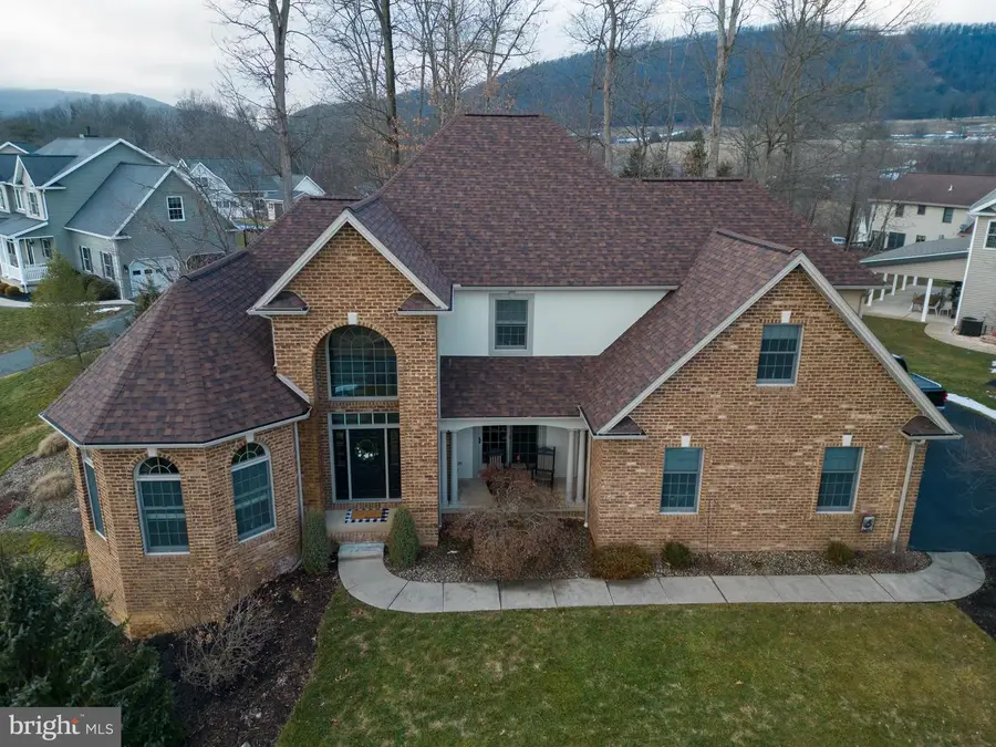 503 Robin Rd, Bellefonte, PA 16823 - #2