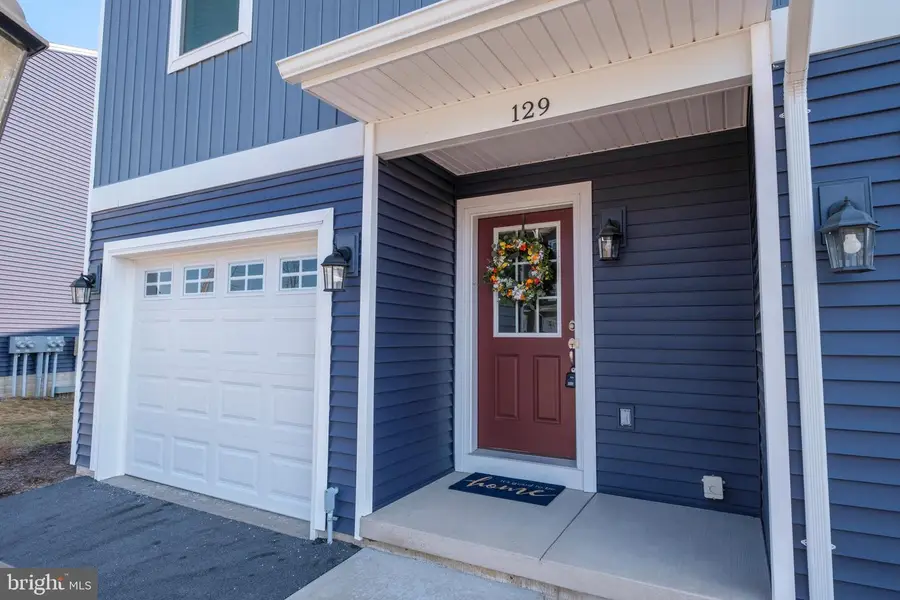 129 Highpoint Park Dr, Bellefonte, PA 16823 - #2