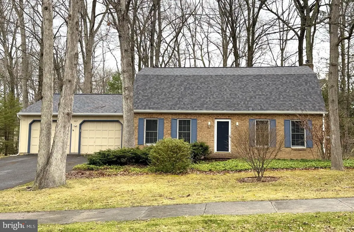 207 Canterbury Dr, State College, PA 16803 - #1