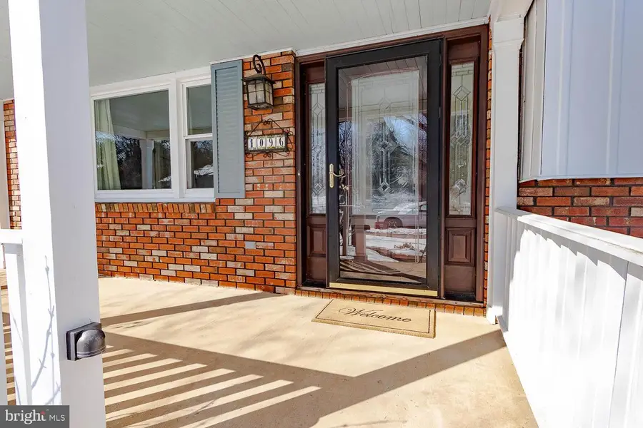 1096 Saxton Dr, State College, PA 16801 - #3