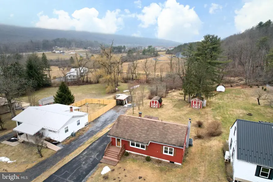 206 Cove St, Bellefonte, PA 16823 - #2