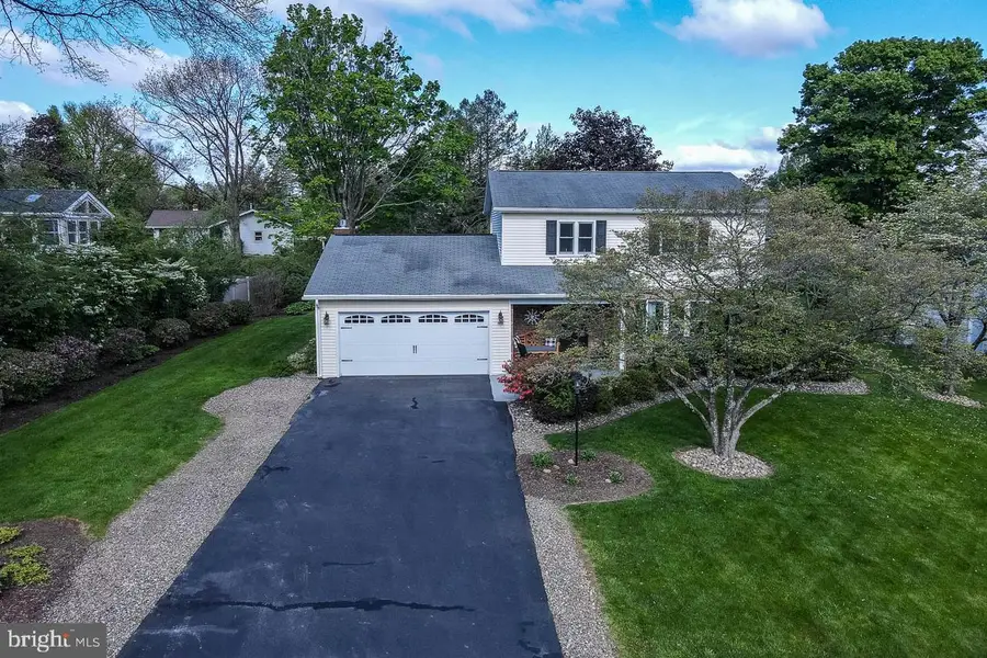 512 Montclair Ln, Boalsburg, PA 16827 - #2