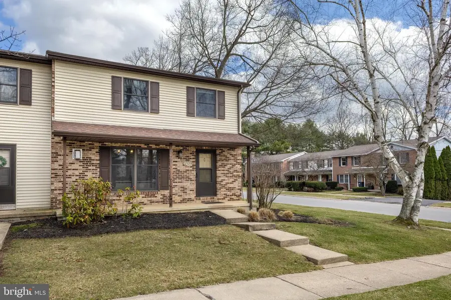 2521 Carnegie Dr, State College, PA 16803 - #3