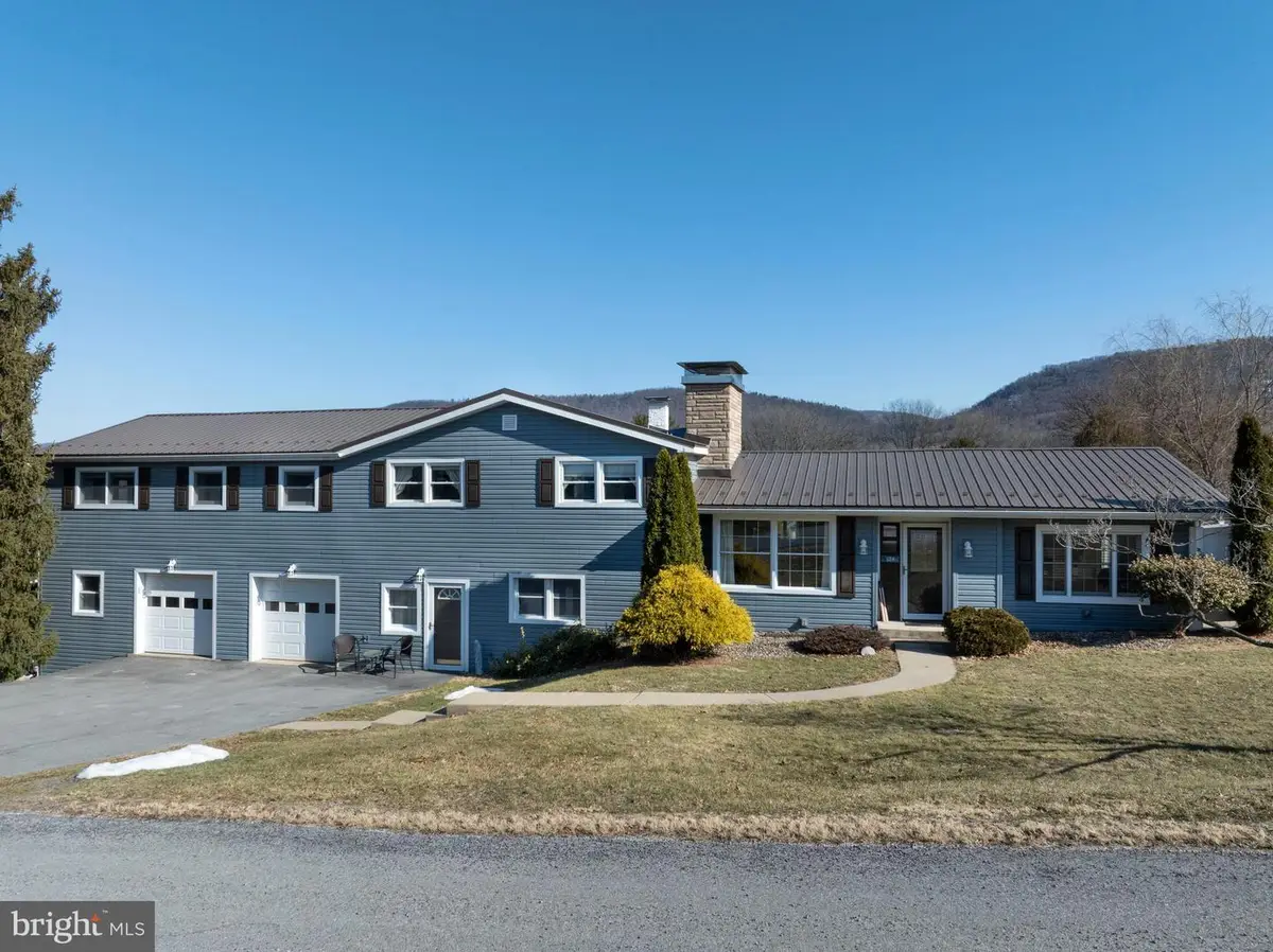 124 West St, Pleasant Gap, PA 16823 - #1