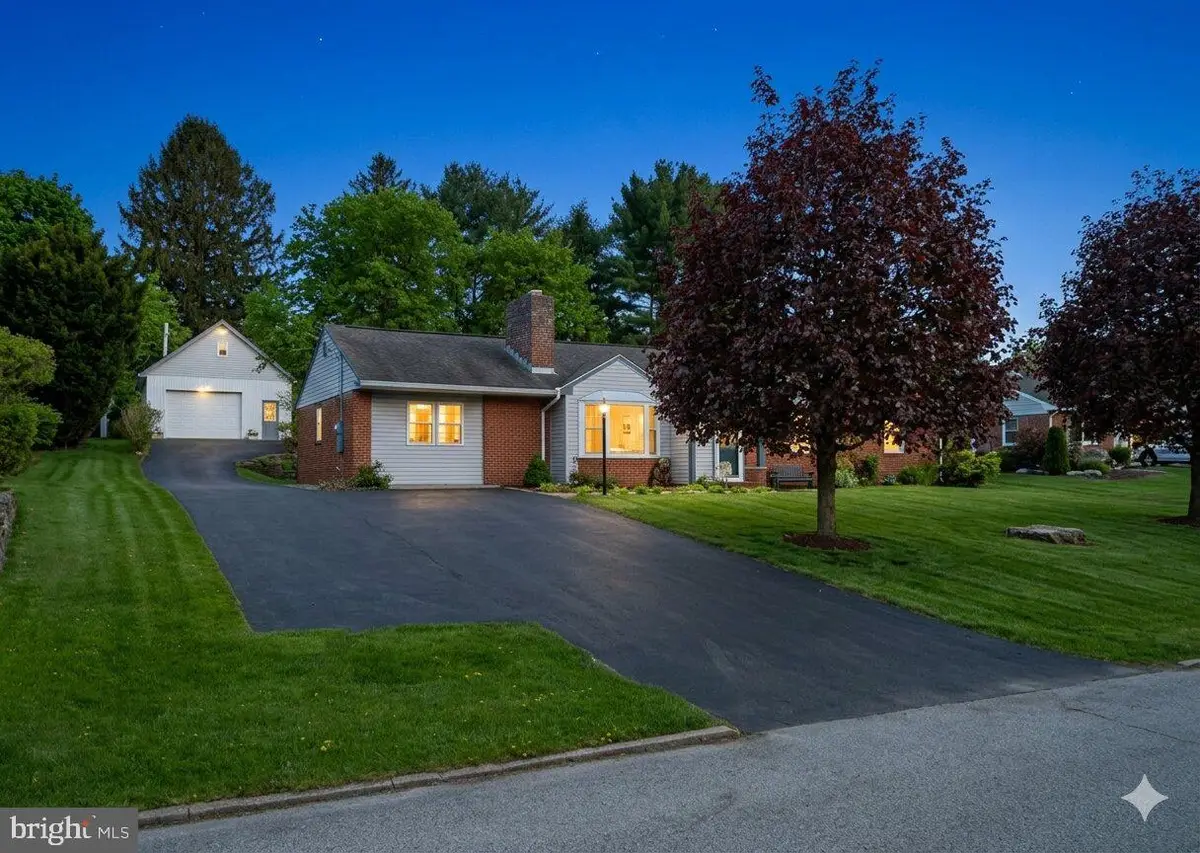 448 E Beaver St, Bellefonte, PA 16823 - #1