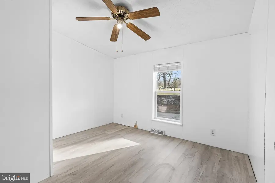 124 School House Dr, Howard, PA 16841 - #3