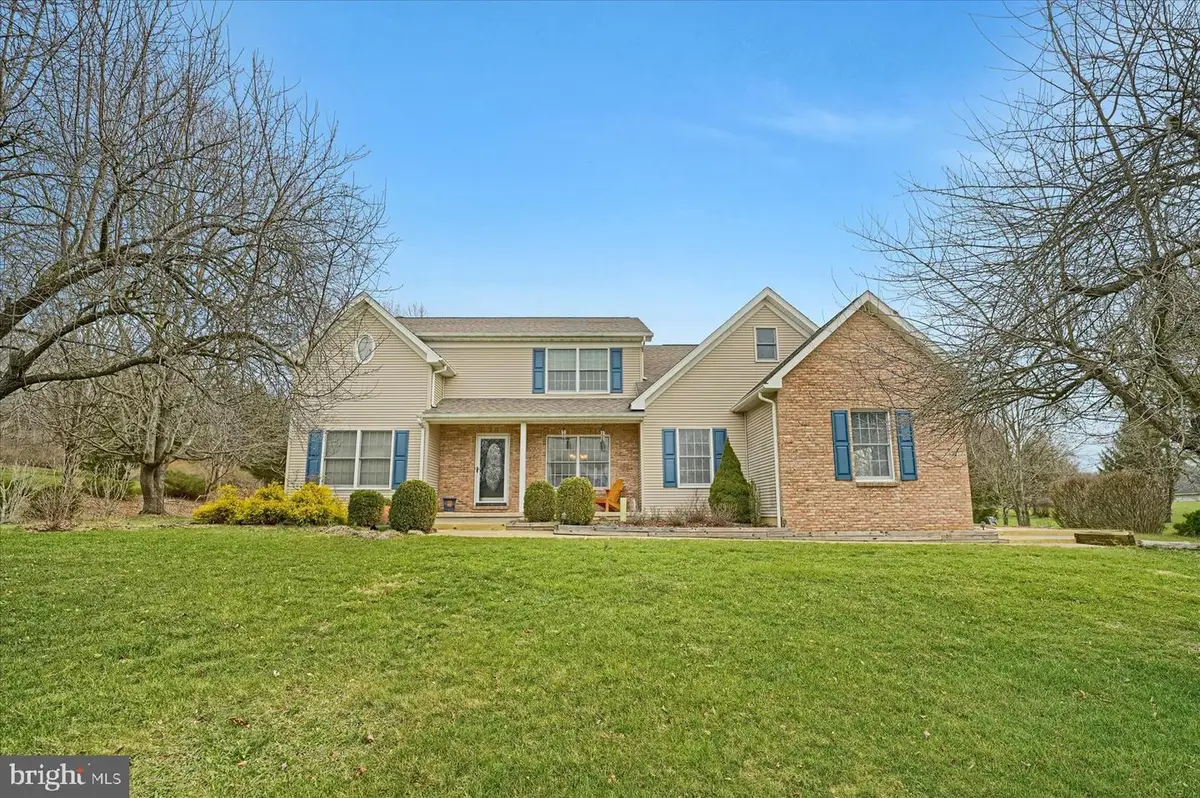 615 Meeks Ln, Port Matilda, PA 16870 - #1