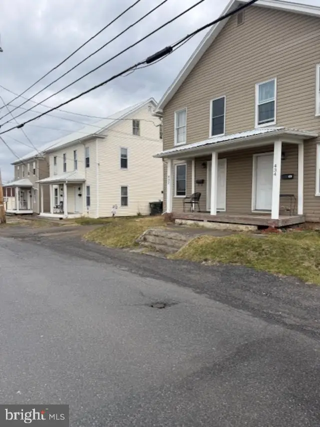 424 Blanchard St, Bellefonte, PA 16823 - #1