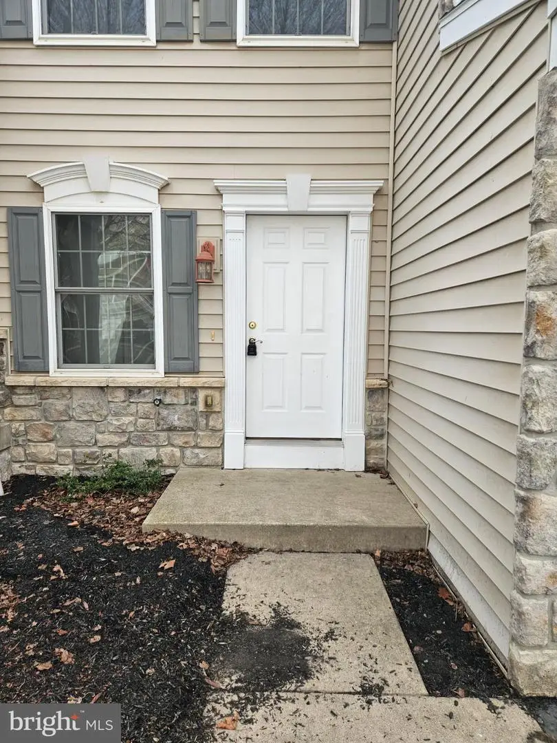 106 Lincoln Ave, State College, PA 16801 - #2