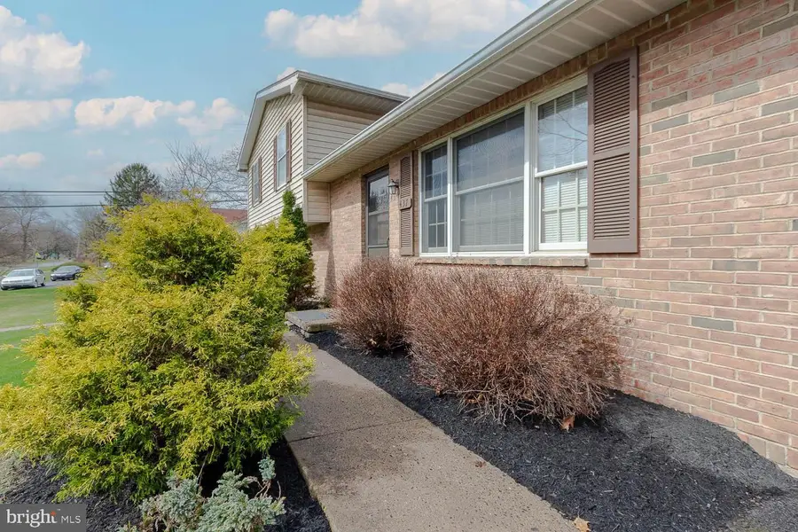 435-437 Easterly Pkwy, State College, PA 16801 - #2