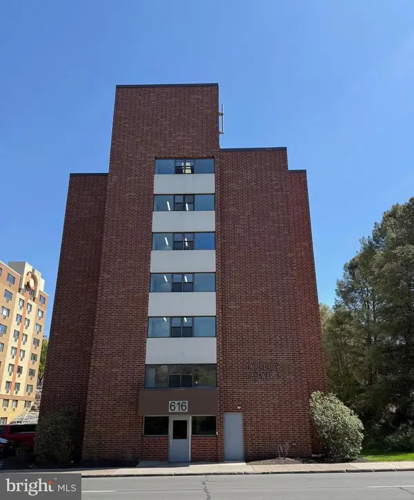 616 E College Ave #305, STATE COLLEGE, PA 16801