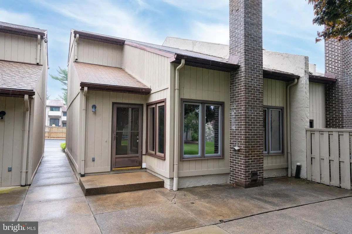 834 W Aaron Dr, State College, PA 16803 - #1