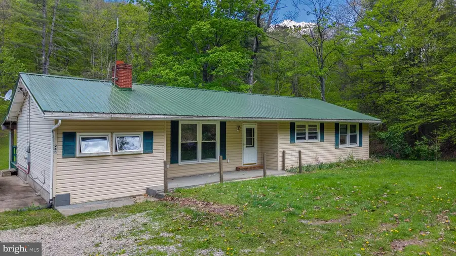 243 Lucas Rd, Bellefonte, PA 16823 - #2