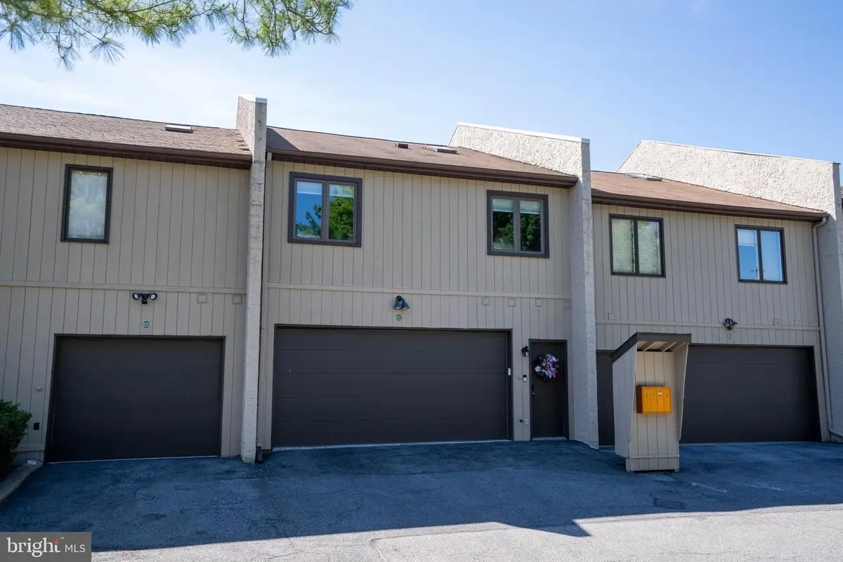 822 W Aaron Dr, State College, PA 16803 - #1