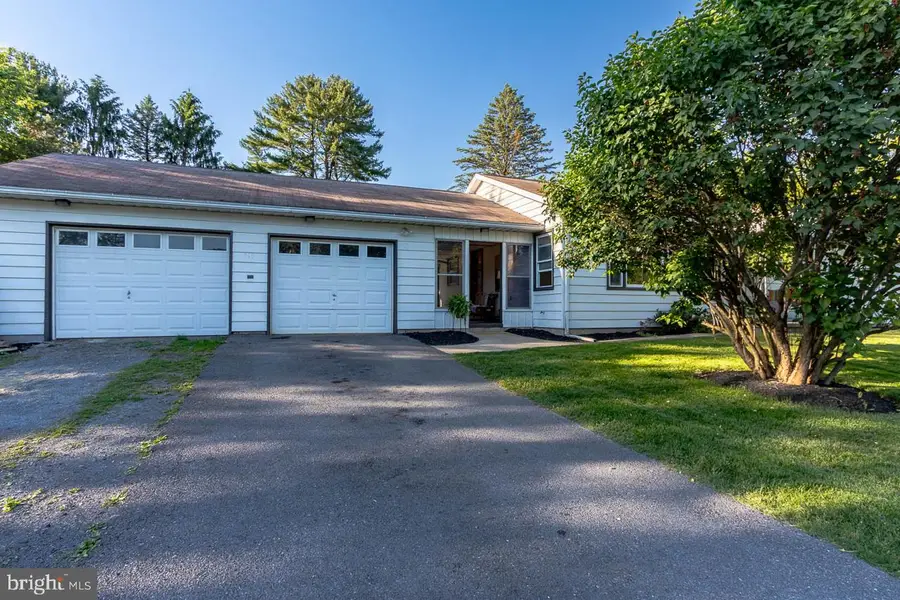219 Lee Ave, Boalsburg, PA 16827 - #3