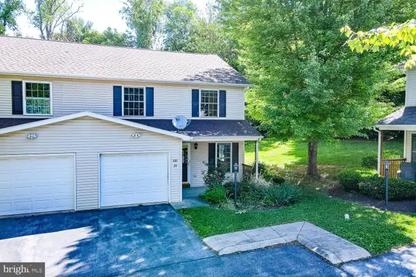 3181 Shellers Bend #20, STATE COLLEGE, PA 16801