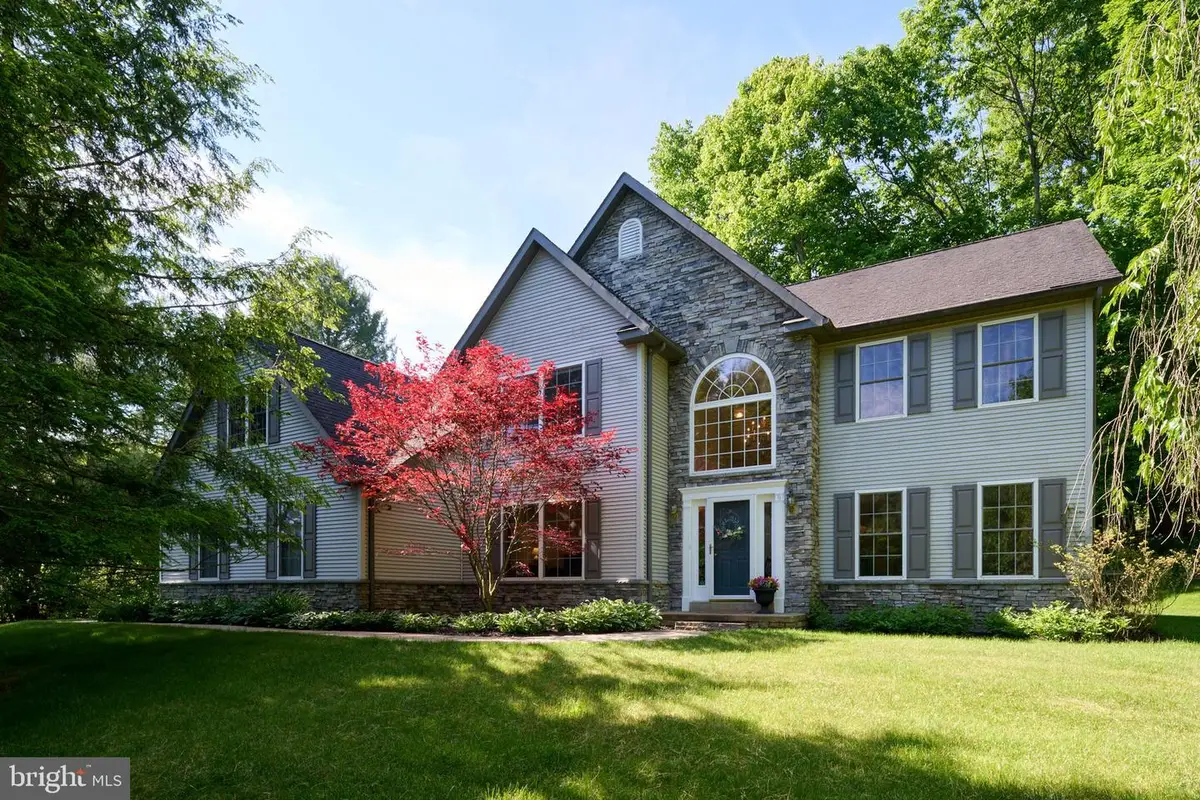 105 Montauk Cir, Port Matilda, PA 16870 - #1
