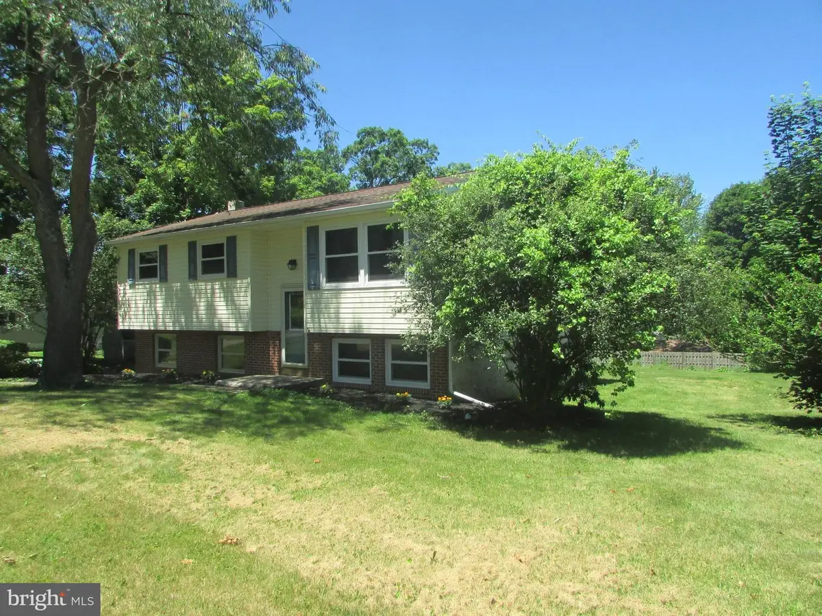 404 Beaverbrook Dr, Pennsylvania Furnace, PA 16865 - #1