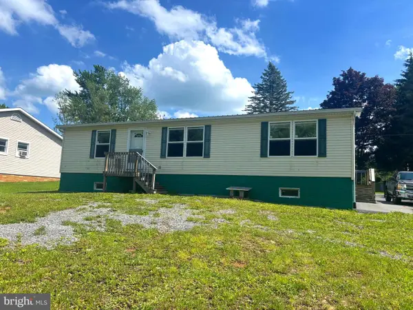 107 E Park Ave, SNOW SHOE, PA 16874