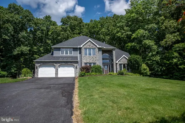 405 Houtz Ln, PORT MATILDA, PA 16870