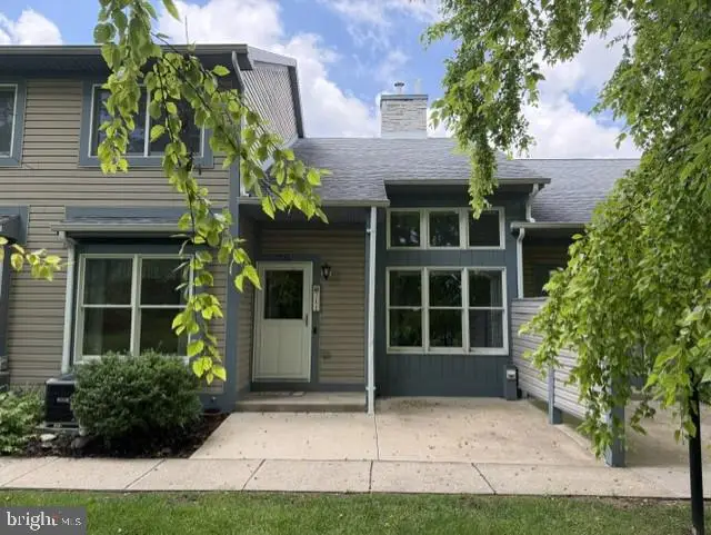 711 Tussey Ln, State College, PA 16801 - #1