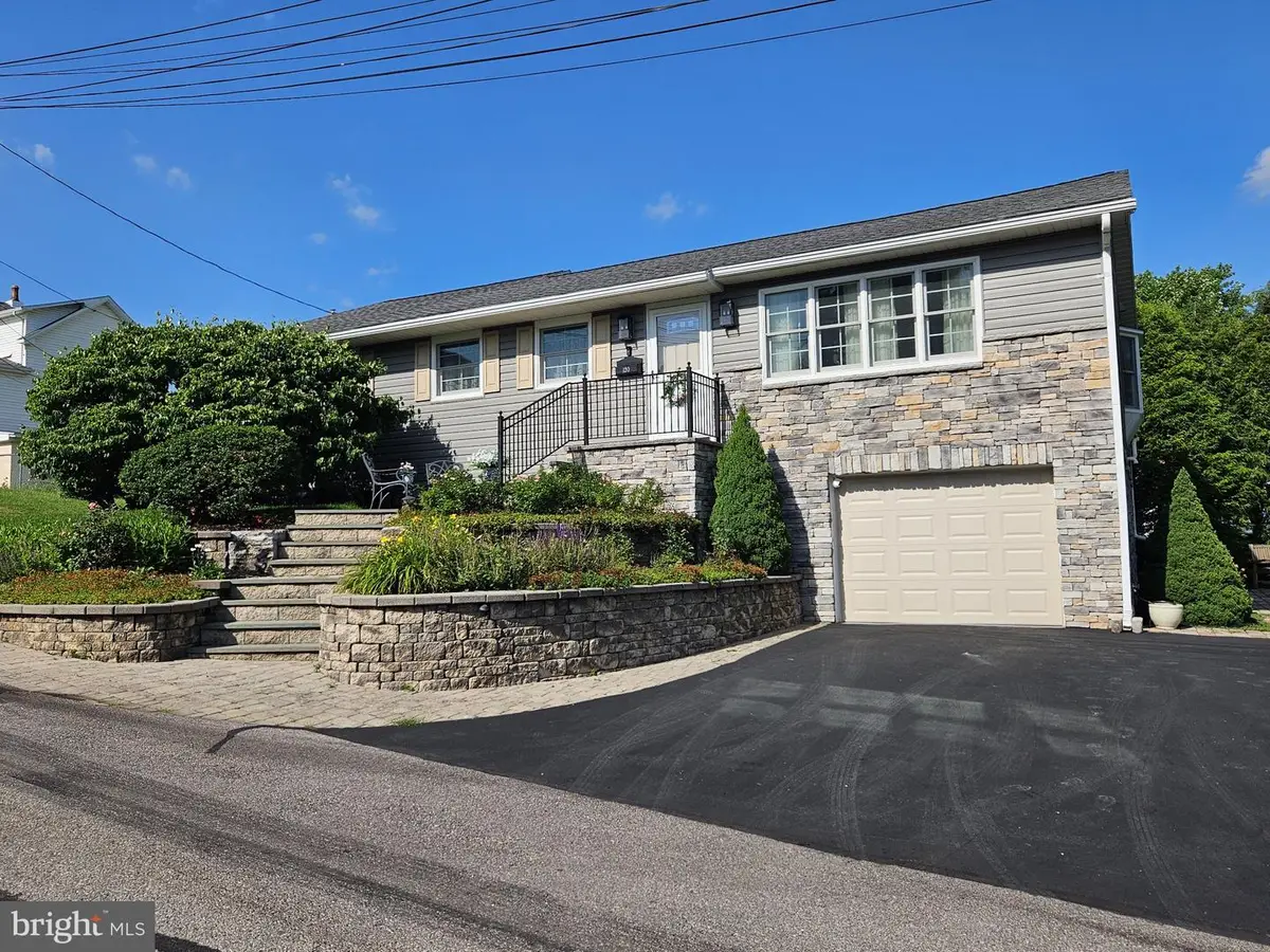 120 Badger Ln, Bellefonte, PA 16823 - #1