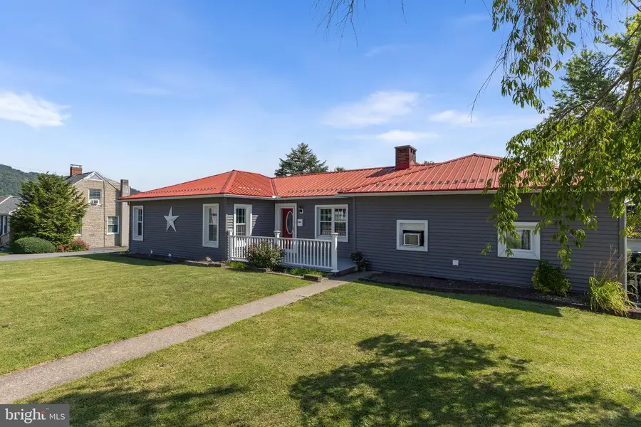 122 Haupt Ave, Bellefonte, PA 16823 - #2