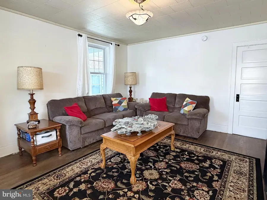 138 W Logan St, Bellefonte, PA 16823 - #2