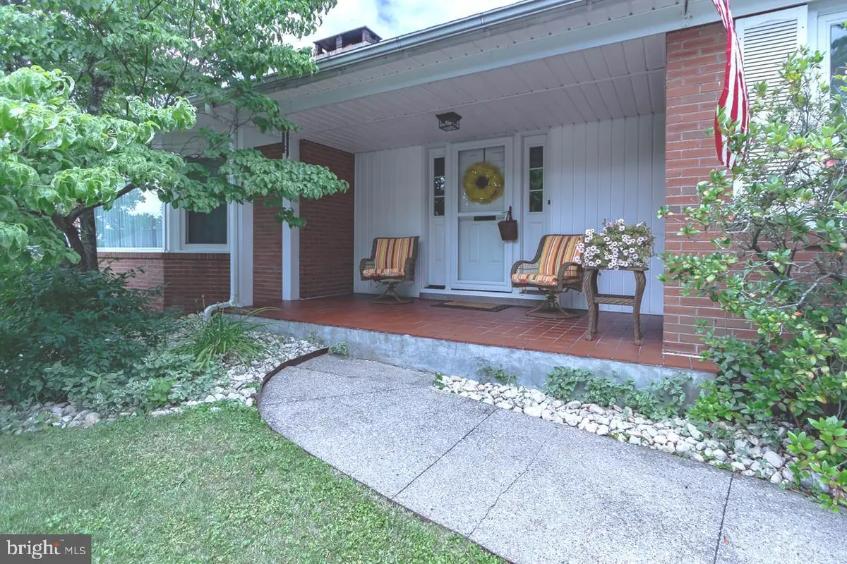 6 S 8th St, Philipsburg, PA 16866 - #1